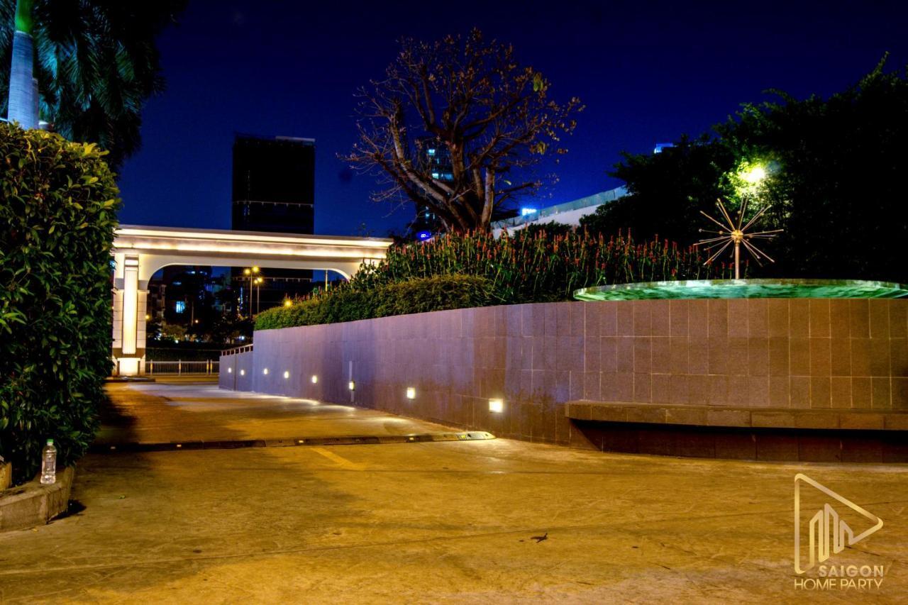 Icon 56 - Free Rooftop Pool Gym 6 Near Ben Thanh Market 호치민 외부 사진